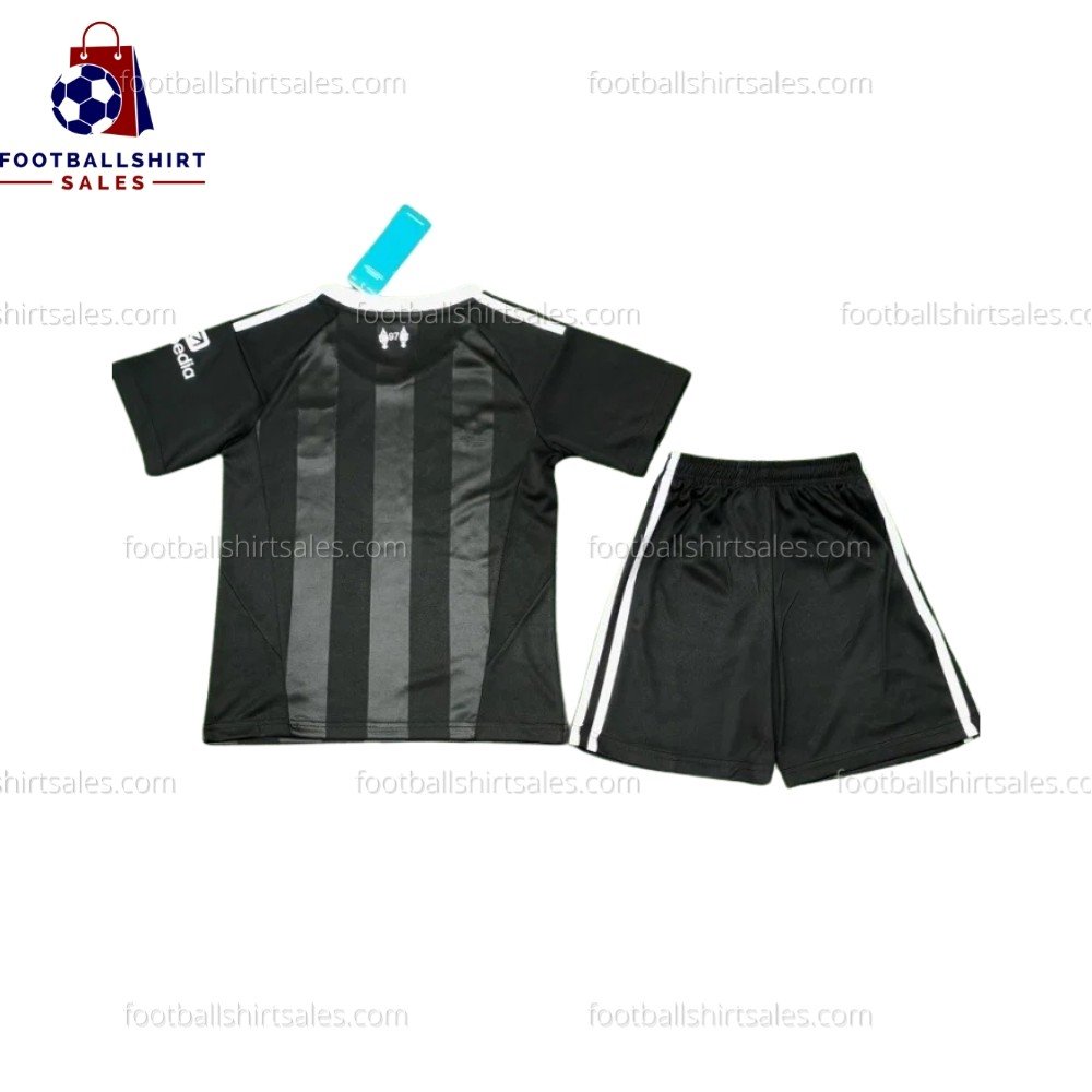 fss_Liverpool-black-goalkeeper-kids-kit-25-26-1-1.jpg Liverpool Kids Goalkeeper Kit 2025 Back View
